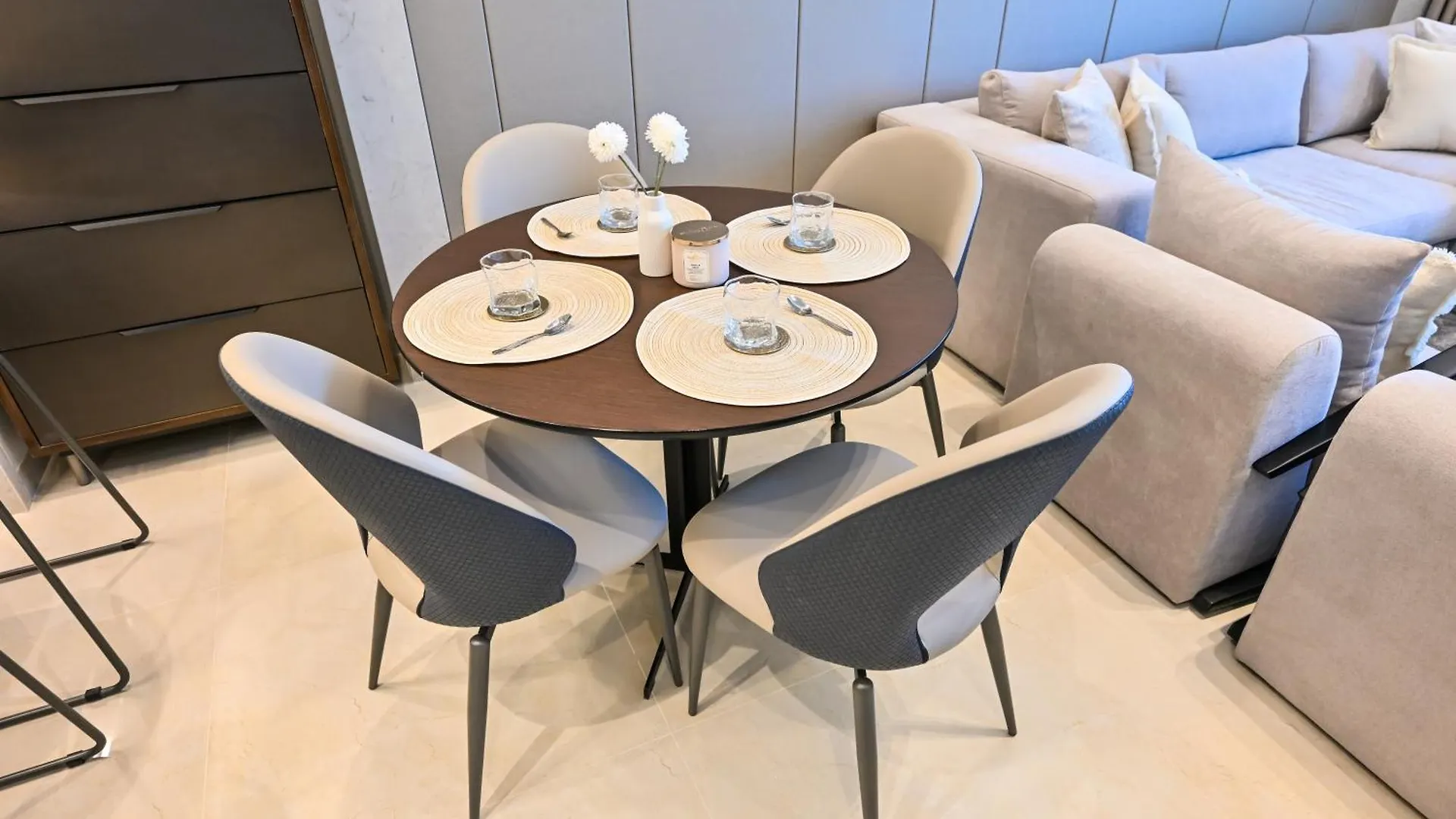 Stunning 1 Bdr Luxury With Burj Khalifa View Apartment Dubai