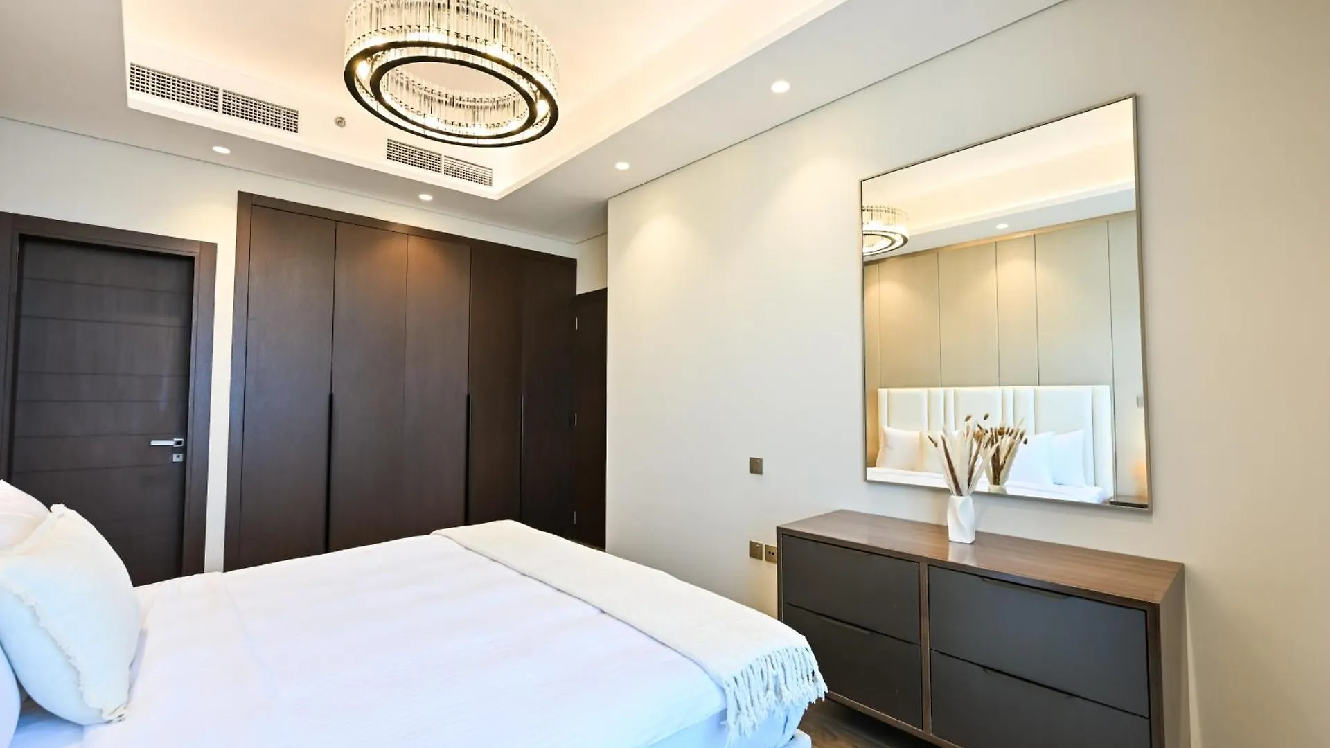 Stunning 1 Bdr Luxury With Burj Khalifa View Apartment Dubai United Arab Emirates
